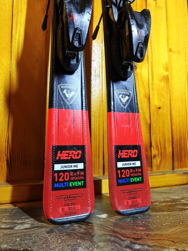 LYŽE ROSSIGNOL HERO JR 130CM